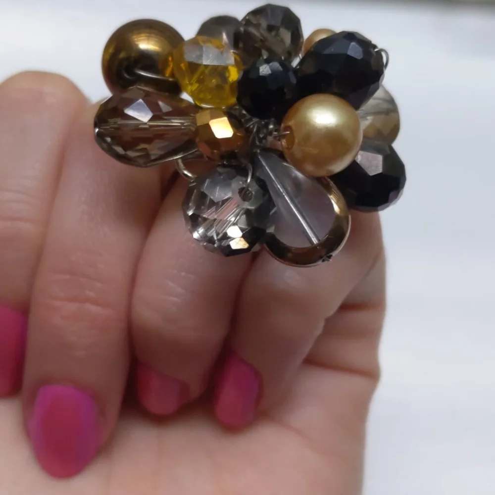 Antique clip-on gemstone earrings w statement ring - Picture 4 of 4